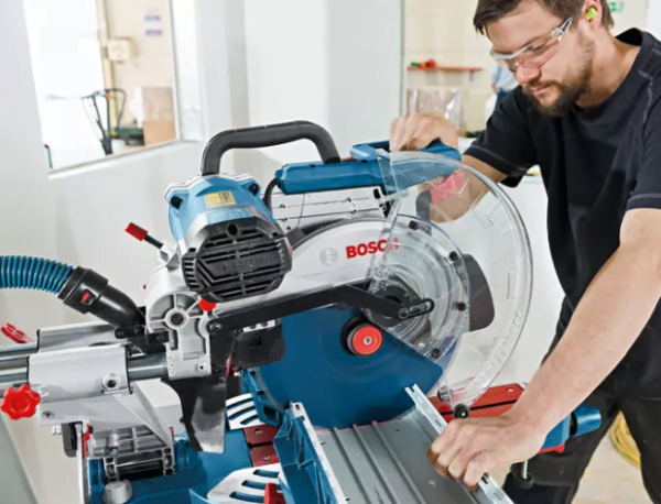 SCIE À ONGLETS RADIALE GCM 12 SDE PROFESSIONAL BOSCH – Image 5