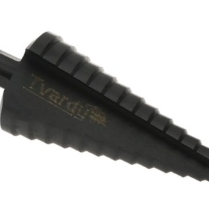 FORET ETAGE ACIER TREMPE MOLYBDENE M2 4 A 32 MM T03202 TVARDY POLOGNE